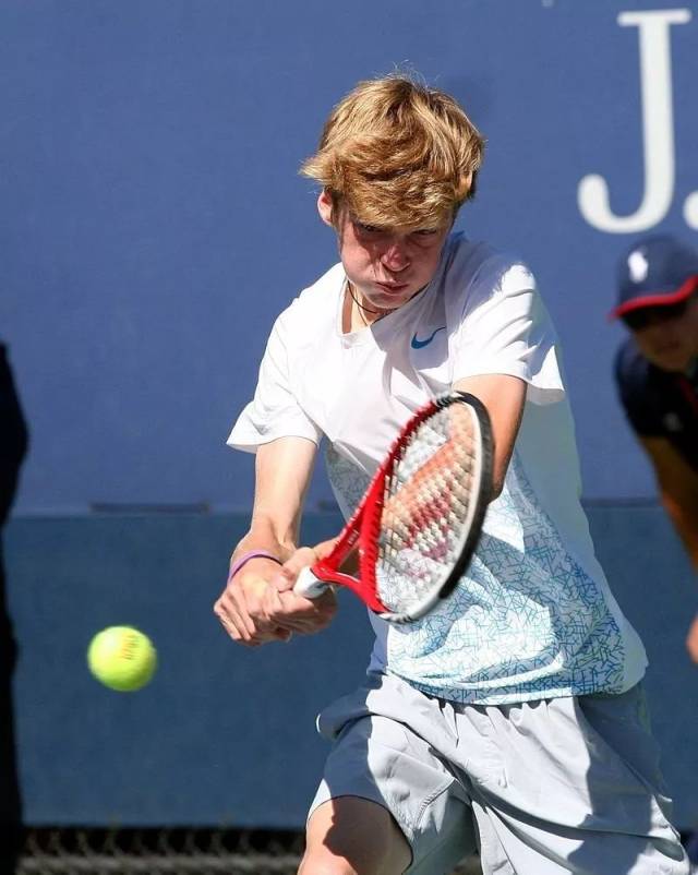 力和出色的 力和出色的